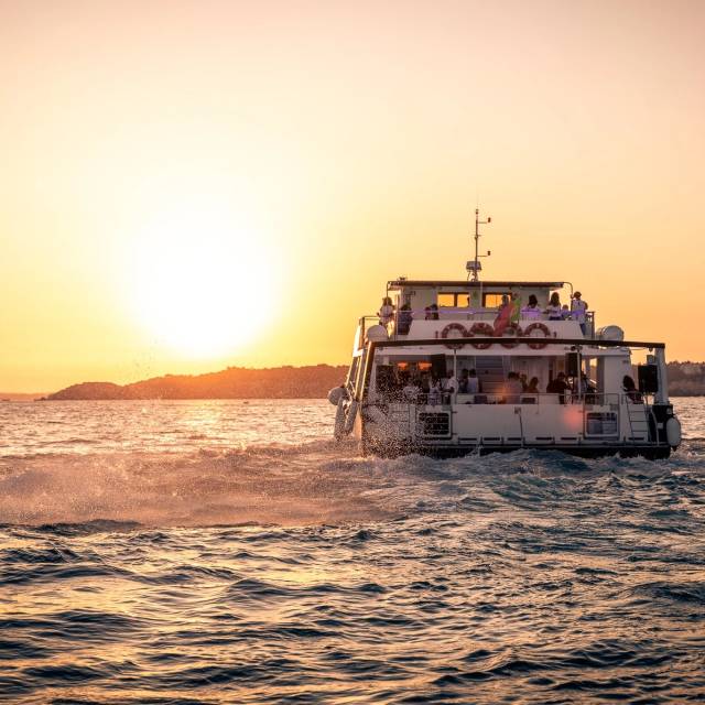 catamaran tour algarve